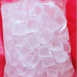 cubo de hielo en bolsa